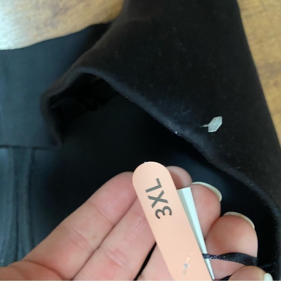 Bali Comfort Revolution Black Strapless Wirefree Bra DF6583 - Picture 3 of 5